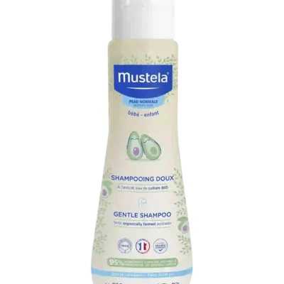 Мустела Нежен Шампоан за бебета и деца 200мл Бебешки и детски Нежен шампоан за финната, деликатна детска или бебешка коса, от деня на раждането (1). 93% Натурални съставки Произведено във Франция. Свойства на Мустела Нежен Шампоан за бебета и деца : • Идеален за ежедневно измиване на заплетената коса на новородени (1), бебета и деца. • Формула без сълзи. Гарантирана безопасност от деня на раждането : Teстван под дерматологичен и педиатричен контрол. Висока кожна и очна поносимост. (1) Включително новородени, изписани след интензивни грижи. ДОКАЗАНА ЕФЕКТИВНОСТ Мустела Нежен Шампоан за бебета и деца : • Нежно почиства косата: 100% потвърждават (2). • Предотвратява заплитането на косата на възли: 98% потвърждават (2). (2) Клинично проучване, проведено под дерматологичен и педиатричен контрол на 42 бебета, в това число бебета под 3 месеца, период на проучване над 3 седмици по метод на самооценка. Инструкции за употреба на Мустела Нежен Шампоан за бебета и деца : Нанесете малко количество от шампоана върху мократа бебешка или детска коса. Масажирайте нежно. Изплактнте. ПРИЯТЕН ЗА УПОТРЕБА • Оставя уникален аромат върху кожата. • Отмива се лесно и не люти на очите.Съставки и натуралност: Avocado Perseose (Захари от авокадо), патентована натурална съставка: предпазва кожната бариера, хидратира и съхранява богатия клетъчен ресурс на кожата • Mеки сърфактанти: нежно почистват, за да предпазят скалпа от изсушаване • Екстракт от лайка: с омекотяващи свойства Биоразградима формула (3). 93% съставки с натурален произход* Продуктите на Mustela съдържат уникални иновативни формули с високо съдържание на натурални съставки, които нежно почистват, успокояват, хидратират и омекотяват. Всички продукти са хипоалергенни: не съдържат каквито и да било дразнещи субстанции и са специално разработени да свеждат до минимум риска от алергични реакции. Избирайки Мустела избирате продукт, който е безопасен и ефикасен и той ще остане такъв от първия до последния път, когато сте го ползвали. Мустела предлага иновативни продукти повече от 60 години. Те съхраняват и предпазват здравето на най-деликатната кожа на новородените, бебета, деца, както и на родилки и бременни жени.Техните продукти са с над 90% естествени съставки. Техните продукти се предлагат в над 100 страни по целия свят и са предпочитани от много жени и родители. Разгледайте повече на mustela.bg