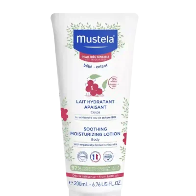 МУСТЕЛА Лосион За Тяло- чувствителна и много чувствителна кожа 200мл Успокояващ и хидратиращ лосион за тялото на бебето, подходящ за употреба от 1-вия ден на раждането (1) (1) Включително новородени, изписани след интензивни грижи. Свойства на МУСТЕЛА Лосион За Тяло- чувствителна и много чувствителна кожа : • Осигурява моментален и дълготраен хидратиращ ефект върху бебешката кожа. • Успокоява и подобрява външния вид на кожата, понижава кожната свръхчувствителност и усещането за опъване, характерни за чувствителната кожа. Безопасност от 1-вия ден на раждането: • Много добра поносимост • Без аромати ДОКАЗАНА ЕФЕКТИВНОСТ: • Бързо хидратира бебешката кожа: 100% (2a) • Усилва кожната бариера: 97% (2б) • Успокоява дори деликатната и незряла бебешка кожа: 98% (2б) (2) Тест проведен в реални условия на употреба под дерматологичен и педиатричен контрол с 64 бебета, на възраст над 28 дни (% на удовлетвореност; 2a: по метод на самооценка; 2б: мнение на педиатрите). Инструкции за употреба МУСТЕЛА Лосион За Тяло- чувствителна и много чувствителна кожа: Нанасяйте този успокояващ, хидратиращ лосион сутрин и вечер по тялото на детето. • Лека и омекотяваща текстура, създадена за грижа за тялото на бебето. • Оставя кожата на бебето мека и нежна. • Предпазваща текстура, с ефект като „втора кожа“. Съставки и натуралност: • Патентовани натурални съставки: - Захари от авокадо: предпазват кожната бариера, хидратират и запазват богатството от кожни стволови клетки, с които се ражда бебето. - Шизандра: успокоява кожата, подобрява външния вид и намалява кожната свръхчувствителност, при чувствителната кожа. Продуктите на Mustela съдържат уникални иновативни формули с високо съдържание на натурални съставки, които нежно почистват, успокояват, хидратират и омекотяват. Всички продукти са хипоалергенни: не съдържат каквито и да било дразнещи субстанции и са специално разработени да свеждат до минимум риска от алергични реакции. Избирайки Мустела избирате продукт, който е безопасен и ефикасен и той ще остане такъв от първия до последния път, когато сте го ползвали. Мустела предлага иновативни продукти повече от 60 години. Те съхраняват и предпазват здравето на най-деликатната кожа на новородените, бебета, деца, както и на родилки и бременни жени.Техните продукти са с над 90% естествени съставки. Техните продукти се предлагат в над 100 страни по целия свят и са предпочитани от много жени и родители. Разгледайте повече на mustela.bg