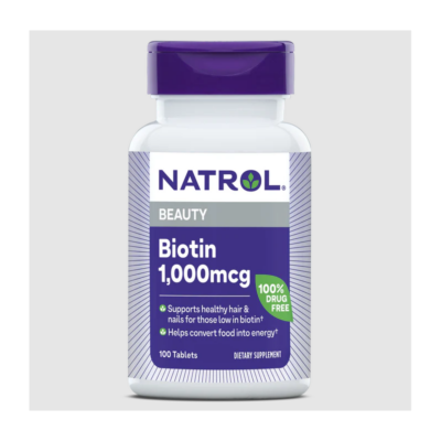 Natrol Биотин 1000mcg 100 таб Какво представлява Natrol Биотин? Natrol Биотин е мощна формула, която осигурява хранителна подкрепа за поддържането на здрави коса и нокти. Поддържайки целостта на матрицата на косата, ноктите и кожата, приемът на биотин ефективно допринася за ежедневното им подхранване. Продуктът участва в преработвателния процес на въглехидратите, протеините и мазнините, като по този начин стимулира производството на енергия, необходима за правилното функциониране на клетките. Natrol Биотин Свойството на биотина да подпомага наличието на тонус в организма се дължи на процеса на активиране на специфични ензими зад клетъчните стени. Именно те са пряко отговорни за трансформирането на веществата в енергия. •    За здрави и красиви коса и нокти •    Средство за предотвратяване на начални форми на косопад •    Стимулира производството на енергия в клетките •    Допринася за поддържане нормалните нива на триглицериди в кръвта •    Взима участие в метаболизма на захарта и мазнините в организма •    Продукт със 100% растителен произход Начин на употреба на Natrol Биотин: Приемайте по 1 таблетка, веднъж дневно, по време на хранене. За Natrol Natrol – водеща марка в областта на здравословните добавки, позната с научно обоснованите си формули и висококачествените си продукти. Natrol съчетава дългогодишен опит с модерни изследователски методи, за да разработва добавки, които подпомагат оптималното здраве, енергия и умствена активност. Natrol Биотин Ключът към успеха на Natrol е в строгия контрол на качеството и внимателния подбор на съставките. Всеки продукт преминава през редица тестове, за да се гарантира неговата чистота, ефективност и безопасност. Марката инвестира значителни ресурси в научни изследвания, което позволява непрекъснато усъвършенстване на формулите и внедряване на иновативни технологии в производството. Natrol Биотин Изборът на Natrol означава доверие в доказани научни принципи и отдаденост към подобряване на качеството на живот. Продуктите на Natrol са създадени, за да отговорят на нуждите на съвременния потребител, предоставяйки ефективна поддръжка за имунната система, енергийния баланс и общото благосъстояние. Natrol Биотин Защо да изберете Аптеката Oнлайн? В Аптеката Онлайн може да се насладите на богата гама от медикаменти, хранителни добавки и други здравни продукти. Включително можете да намерите разнообразие от продукти за профилактика и лечение на сезонни заболявания като грип и настинки. Нашата аптека се стреми да предложи на клиентите не само достъпни цени, но и качествени продукти, които да помогнат за укрепване на имунитета и здравето като цяло. Лоялна Програма Освен това, в Аптеката Онлайн предлагаме и специална лоялна програма.,Тя важи за всички продукти дори и намалените. Чрез нея събирате точки при всяка покупка. Тези точки можете да използвате за намаления при следващи покупки, условията може да разгледате в страницата ни за лоялна програма. Трупате точки само, ако сте вписани в своя профил. Допълнителни предимства С пазаруването в Аптеката Онлайн получавате допълнителни предимства като безплатна доставка при определени поръчки и възможността да пазарувате по всяко време на денонощието, без да се съобразявате с работно време. Това ви осигурява максимално удобство и бърз достъп до продуктите, от които се нуждаете. Ние сме до теб! Ние разбираме важността на качествената грижа за здравето и затова нашите продукти са внимателно подбрани и с доказана ефективност. В Аптеката Онлайн ще намерите всичко необходимо за вашето здраве на едно място, независимо дали става дума за витамини, минерали, лекарства или продукти за козметична грижа. Изберете Аптеката Онлайн за надеждност, удобство и сигурност при пазаруването на здравни продукти!