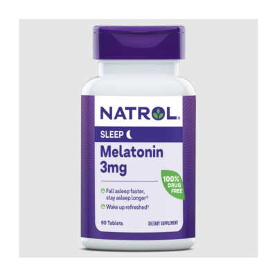 Какво представлява Natrol Мелатонин 3 mg? При нарушаване на нощния сън, провокирано от извънредна работа, пътуване, смяна на часови зони, при напредване на възрастта и в други извънредни ситуации, хората, често страдат от липса на сън. Производството на хормона мелатонин постепенно намалява в организма, а това води до редица проблеми – отпадналост, загуба на апетит, раздразнителност, липса на концентрация. С приема на мелатонин под формата на добавка, като Natrol Мелатонин 3 mg се възстановява естественият ритъм на биологичния ви часовник и се гарантира тонус и енергичност в необходимите часове от денонощието. Мелатонинът е сред най-лесните и безвредни начини да осигурите необходимото време на вашето тяло за пълноценна почивка по време на сън. Той е мощен антиоксидант ефективно се бори с вредното влияние на свободните радикали. Точно по тази причина често бива наричан "Хормон на младостта". За разлика от повечето продукти за борба с безсънието, Natrol Мелатонин 3 mg не води до привикване и има бързо действие - до 30 минути след приема му. Той ще ви осигури безпроблемно заспиване и ще намали нощните събуждания, а на сутринта ще се чувствате свежи и отпочинали. Установено е че мелатонинът подпомага възстановителните процеси по време на сън и ефективно се справя с напрежението и стреса. Какво трябва да знаем за Natrol Мелатонин 3 mg? •    Допринася за лесното заспиване; •    Бори се срещу честите събуждания; •    Осигурява здрав, траен и пълноценен сън през цялата нощ; •    Не предизвиква пристрастяване и чувство на отпадналост и умора след събуждане. •   Natrol Мелатонин 3 mg е 100% натурален растителен продукт. Начин на употреба на Natrol Мелатонин 3 mg: Приемайте по 1 таблетка Natrol Мелатонин 3 mg, 20 минути преди лягане. За Natrol Natrol – водеща марка в областта на здравословните добавки, позната с научно обоснованите си формули и висококачествените си продукти. Natrol съчетава дългогодишен опит с модерни изследователски методи, за да разработва добавки, които подпомагат оптималното здраве, енергия и умствена активност. Ключът към успеха на Natrol е в строгия контрол на качеството и внимателния подбор на съставките. Всеки продукт преминава през редица тестове, за да се гарантира неговата чистота, ефективност и безопасност. Марката инвестира значителни ресурси в научни изследвания, което позволява непрекъснато усъвършенстване на формулите и внедряване на иновативни технологии в производството. Изборът на Natrol означава доверие в доказани научни принципи и отдаденост към подобряване на качеството на живот. Продуктите на Natrol са създадени, за да отговорят на нуждите на съвременния потребител, предоставяйки ефективна поддръжка за имунната система, енергийния баланс и общото благосъстояние. Защо да изберете Аптеката Oнлайн? В Аптеката Онлайн може да се насладите на богата гама от медикаменти, хранителни добавки и други здравни продукти. Включително можете да намерите разнообразие от продукти за профилактика и лечение на сезонни заболявания като грип и настинки. Нашата аптека се стреми да предложи на клиентите не само достъпни цени, но и качествени продукти, които да помогнат за укрепване на имунитета и здравето като цяло. Лоялна Програма Освен това, в Аптеката Онлайн предлагаме и специална лоялна програма. Тя важи за всички продукти дори и намалените. Чрез нея събирате точки при всяка покупка. Тези точки можете да използвате за намаления при следващи покупки, условията може да разгледате в страницата ни за лоялна програма. Трупате точки само, ако сте вписани в своя профил. Допълнителни предимства С пазаруването в Аптеката Онлайн получавате допълнителни предимства като безплатна доставка при определени поръчки и възможността да пазарувате по всяко време на денонощието, без да се съобразявате с работно време. Това ви осигурява максимално удобство и бърз достъп до продуктите, от които се нуждаете. Ние сме до теб! Ние разбираме важността на качествената грижа за здравето и затова нашите продукти са внимателно подбрани и с доказана ефективност. В Аптеката Онлайн ще намерите всичко необходимо за вашето здраве на едно място, независимо дали става дума за витамини, минерали, лекарства или продукти за козметична грижа. Изберете Аптеката Онлайн за надеждност, удобство и сигурност при пазаруването на здравни продукти!